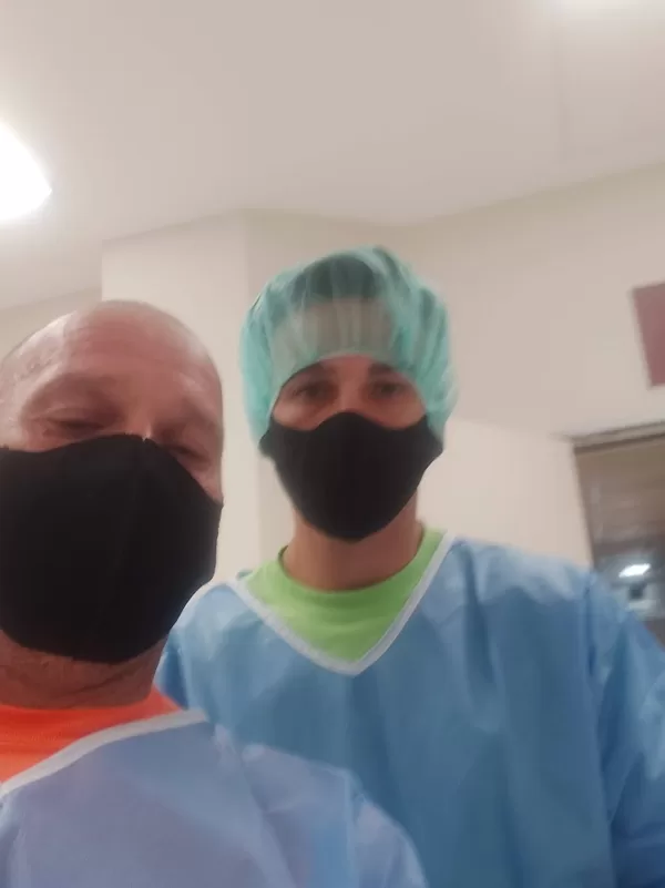 amikor a műtő ajtót karban kell tartani két műtét között